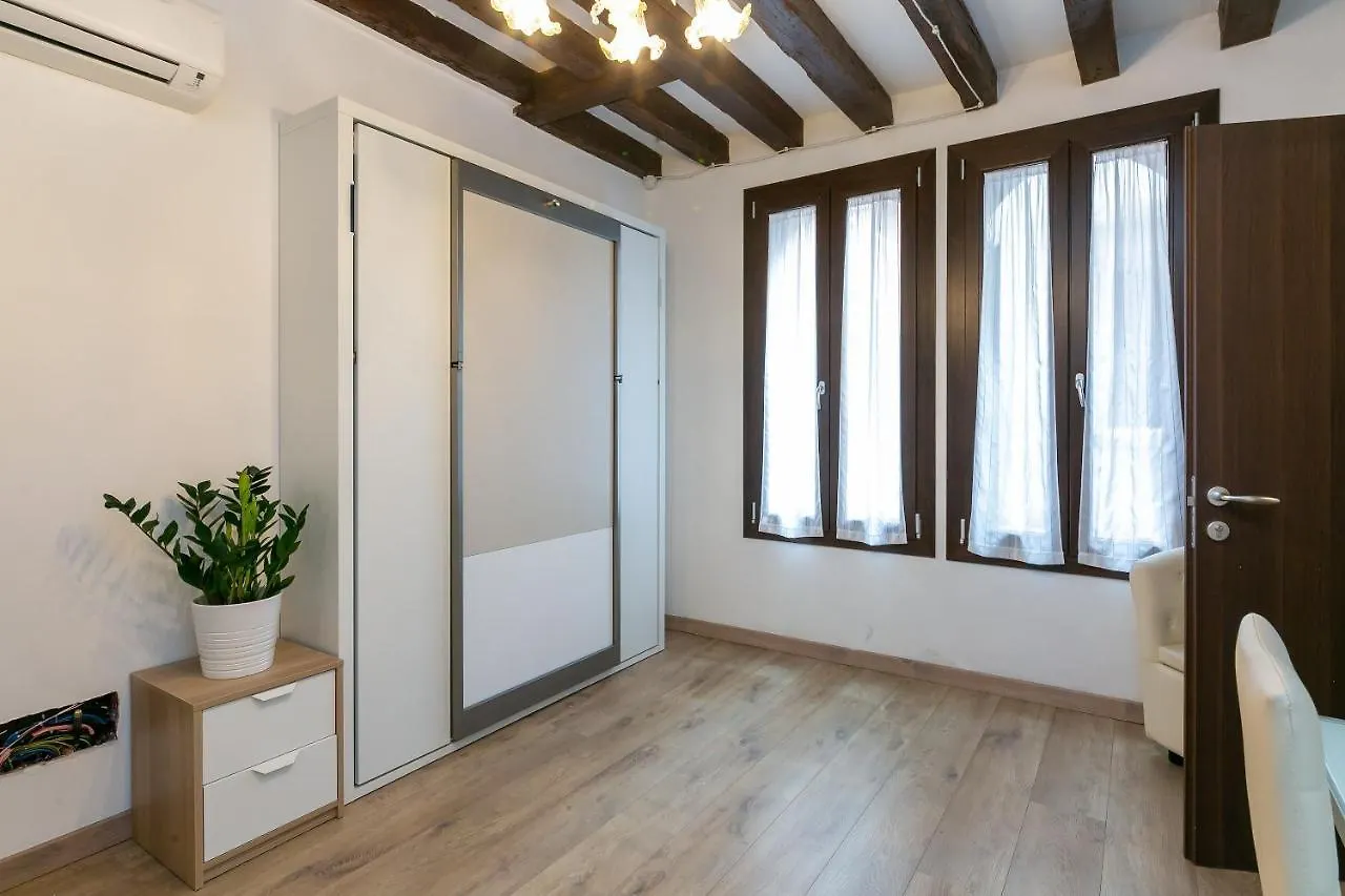 ** Alojamento de Acomodação e Pequeno-almoço Rialto Suite 707 Veneza Itália