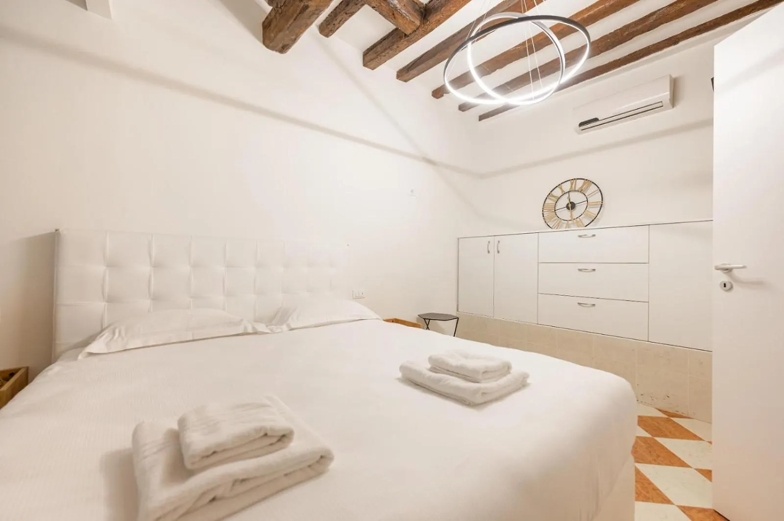 Rialto Suite 707 Венеция Италия